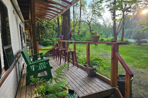 River Waterfront 1 Bed Camper